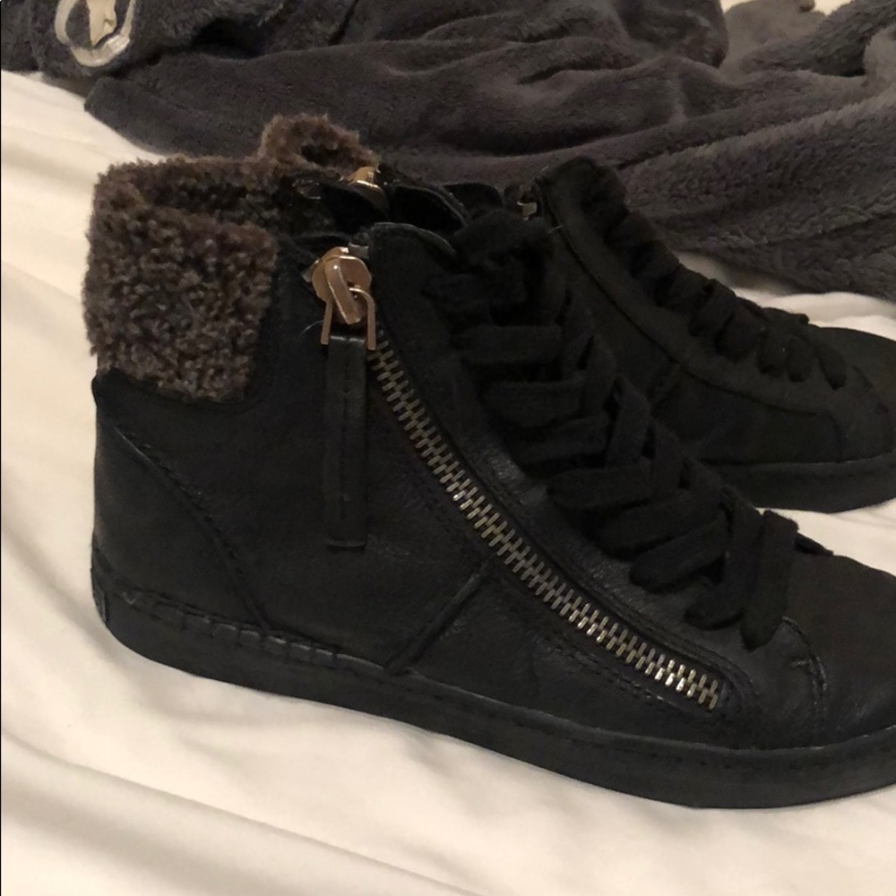 Leather sneakers! High tops